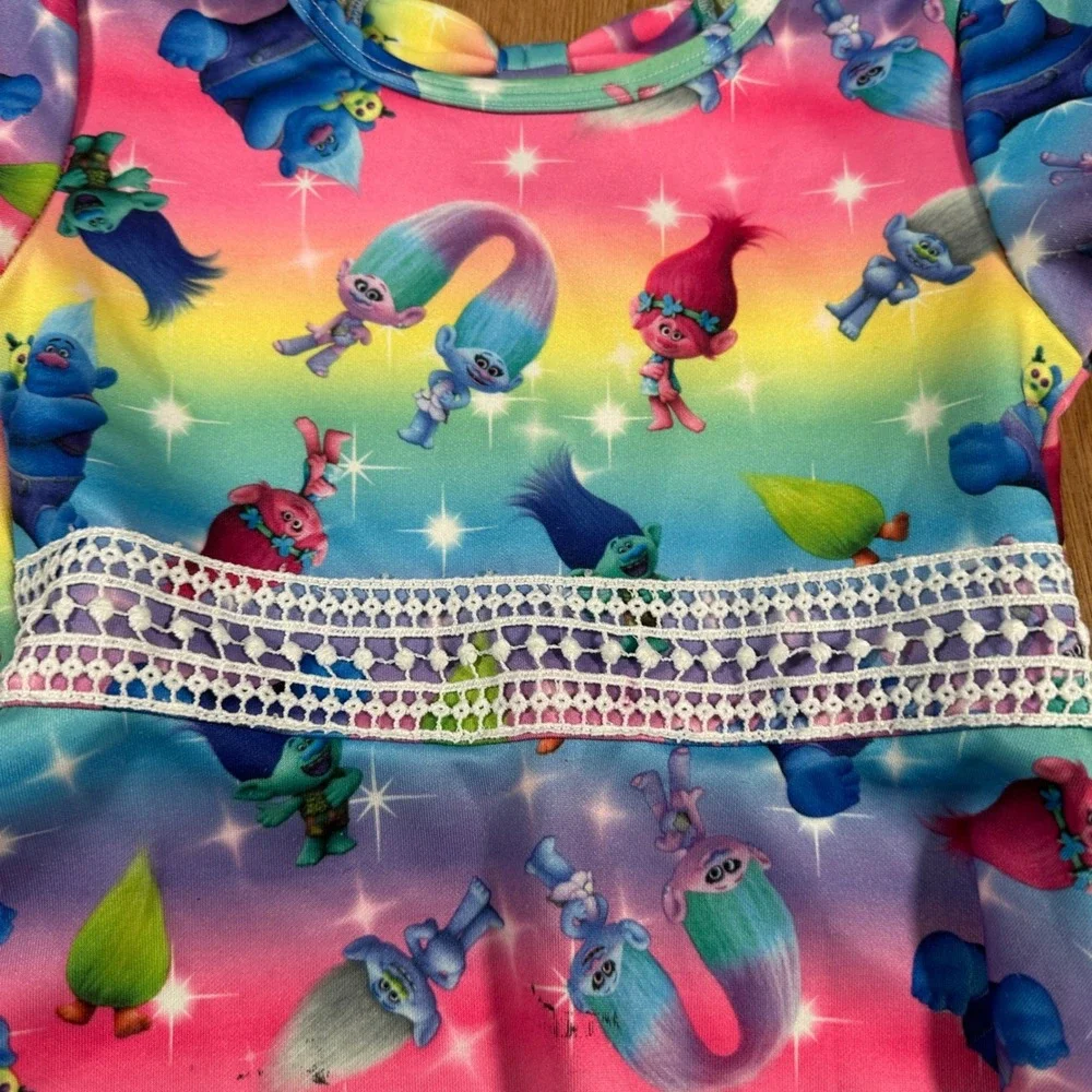 DreamWorks Trolls Dress Kids XS 4/5 Rainbow Crochet Lace Trim Short Sleeve Bow
